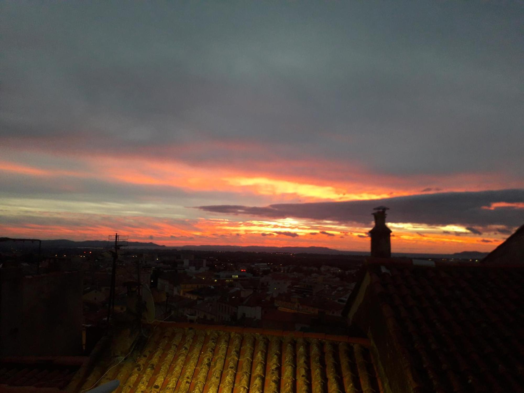 Spacieux Duplex, Vue Mer Et Belle Terrasse Hyères Zewnętrze zdjęcie